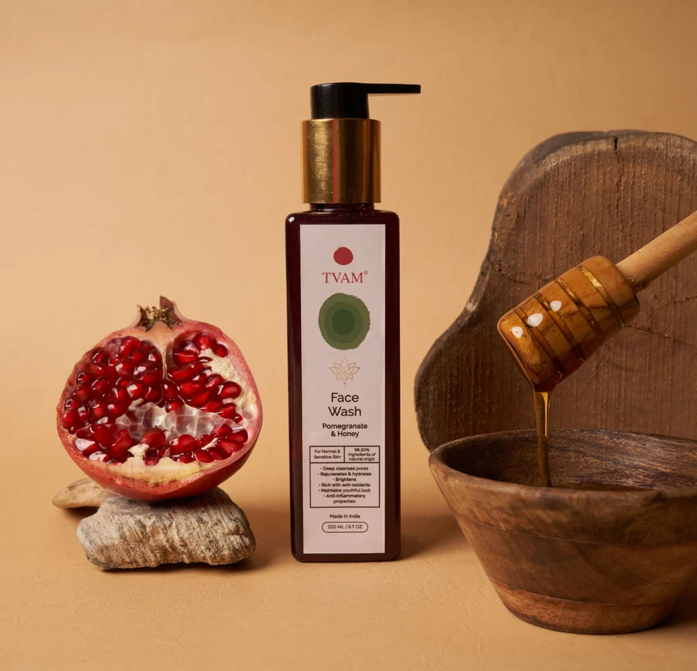 Tvam Naturally Yours, All Natural Face Wash – Pomegranate & Honey for Normal & Sensitive Skin (200ml)