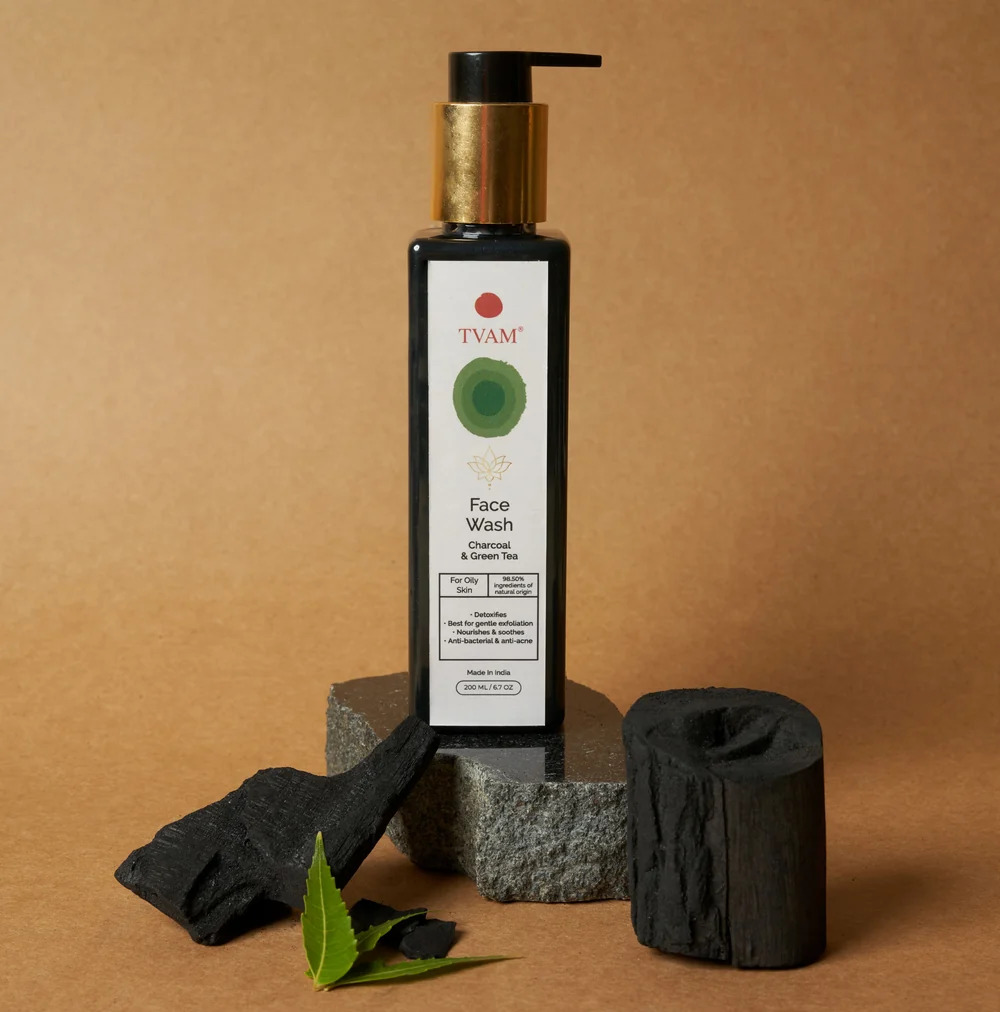Tvam Naturally Yours, All Natural Face Wash – Deep Cleansing Charcoal & Green Tea for Oily Skin (200ml)
